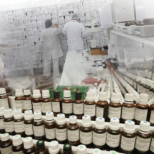 Homeopatski lekovi se proizvode po striknoj metodologiji i uglavnom se baziraju na prirodnim sastojcima